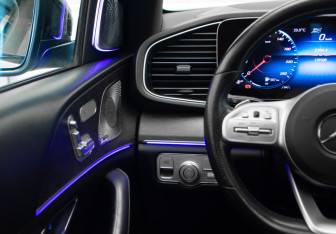 Подержанный автомобиль Mercedes-Benz GLE 2019 года (13 фото)