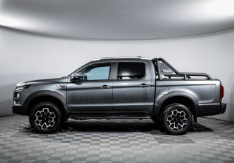 Подержанный автомобиль JAC T9 2025 года (8 фото)