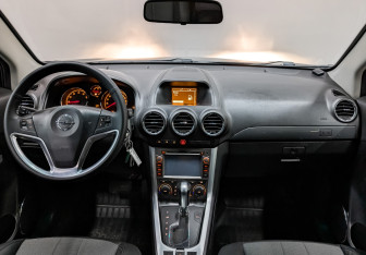Подержанный автомобиль Opel Antara 2015 года (26 фото)