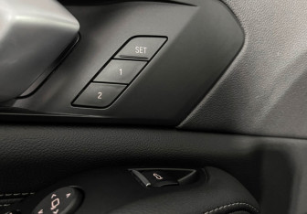 Подержанный автомобиль BMW X5 2021 года (21 фото)