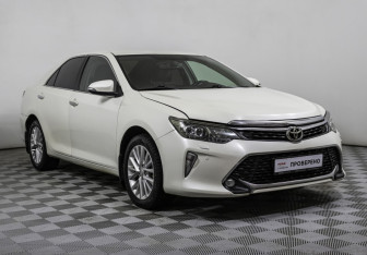 Подержанный автомобиль Toyota Camry Sedan 2018 года (3 фото)