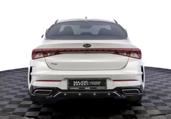 Подержанный автомобиль Kia K5 2020 года (6 фото)