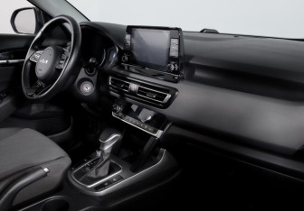 Подержанный автомобиль Kia Seltos 2022 года (9 фото)