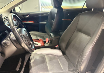 Подержанный автомобиль Toyota Camry Sedan 2014 года (13 фото)