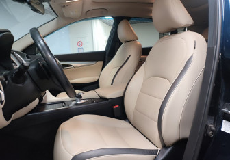 Подержанный автомобиль Infiniti QX50 2018 года (10 фото)