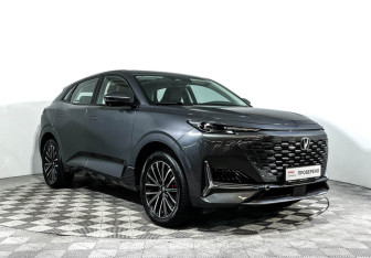 Подержанный автомобиль Changan UNI-K 2023 года (3 фото)