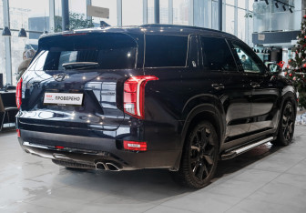 Подержанный автомобиль Hyundai Palisade 2021 года (4 фото)