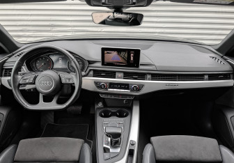 Подержанный автомобиль Audi A4 allroad 2019 года (14 фото)