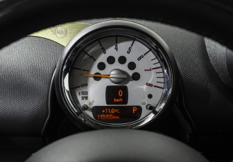 Подержанный автомобиль MINI Countryman 2013 года (10 фото)