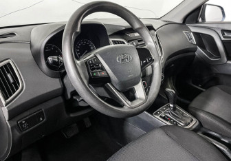 Подержанный автомобиль Hyundai Creta 2018 года (13 фото)