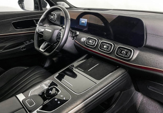 Подержанный автомобиль Jaecoo J8 2024 года (9 фото)