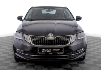Подержанный автомобиль Skoda Octavia Liftback 2020 года (2 фото)