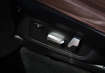 Подержанный автомобиль BMW X3 2020 года (15 фото)