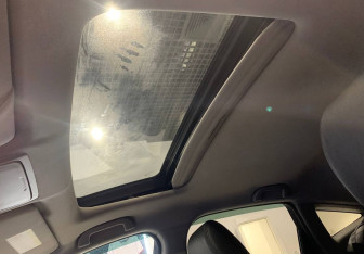 Подержанный автомобиль Honda Crosstour 2012 года (18 фото)