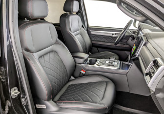 Подержанный автомобиль JAC T9 2024 года (24 фото)