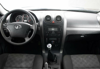 Подержанный автомобиль Great Wall Hover H3 2012 года (7 фото)