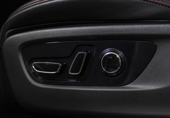 Подержанный автомобиль GAC M8 2023 года (13 фото)