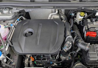 Подержанный автомобиль Omoda C5 2024 года (9 фото)