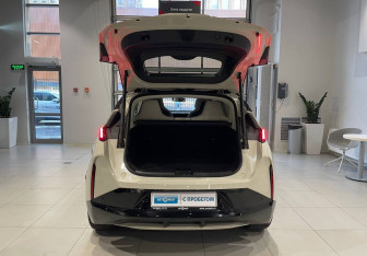 Подержанный автомобиль Zeekr X 2023 года (6 фото)