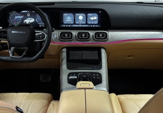 Подержанный автомобиль Jaecoo J8 2024 года (16 фото)