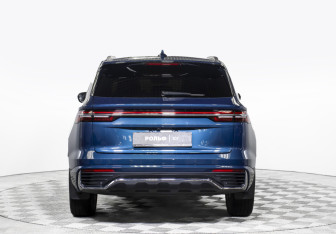 Подержанный автомобиль Geely Monjaro 2023 года (6 фото)