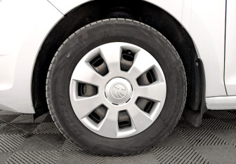 Подержанный автомобиль Skoda Rapid Liftback 2019 года (18 фото)