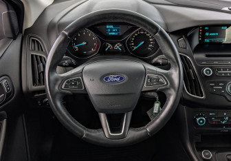 Подержанный автомобиль Ford Focus Hatchback 2018 года (22 фото)