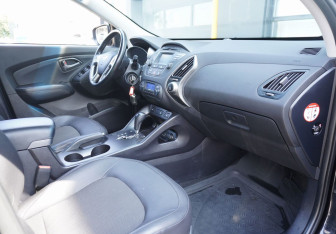 Подержанный автомобиль Hyundai ix35 2015 года (11 фото)