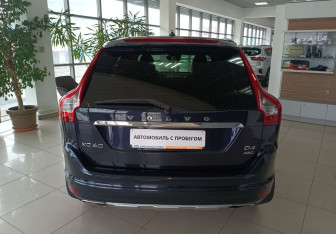 Подержанный автомобиль Volvo XC60 2016 года (6 фото)