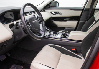 Подержанный автомобиль Land Rover Range Rover Velar 2018 года (10 фото)