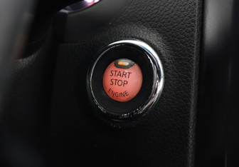 Подержанный автомобиль Nissan Teana 2015 года (10 фото)