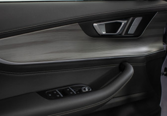 Подержанный автомобиль Chery Tiggo 8 Pro Max 2022 года (19 фото)