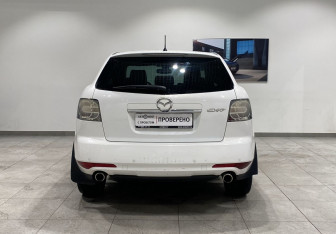 Подержанный автомобиль Mazda CX-7 2011 года (6 фото)