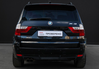 Подержанный автомобиль BMW X3 2010 года (5 фото)