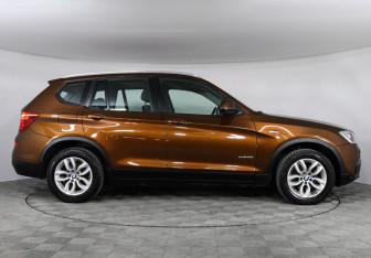 Подержанный автомобиль BMW X3 2017 года (6 фото)