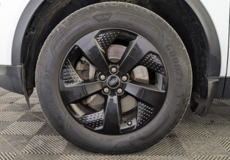 Подержанный автомобиль Land Rover Discovery Sport 2020 года (12 фото)