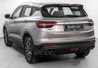 Подержанный автомобиль Geely Coolray 2022 года (7 фото)