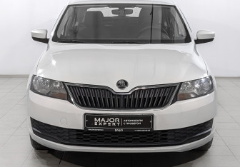 Подержанный автомобиль Skoda Rapid Liftback 2019 года (2 фото)