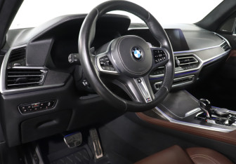 Подержанный автомобиль BMW X7 2019 года (13 фото)