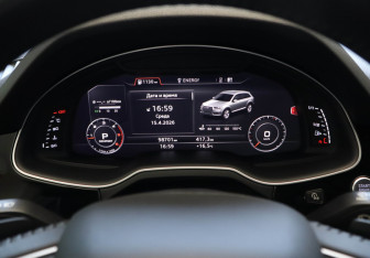 Подержанный автомобиль Audi Q7 2019 года (17 фото)