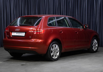 Подержанный автомобиль Audi A3 Hatchback 2009 года (5 фото)