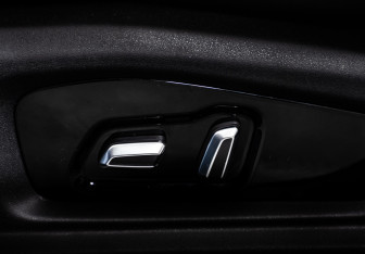 Подержанный автомобиль Omoda C5 2023 года (12 фото)