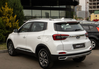 Подержанный автомобиль Chery Tiggo 4 2022 года (5 фото)