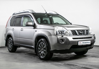 Подержанный автомобиль Nissan X-Trail 2008 года (3 фото)