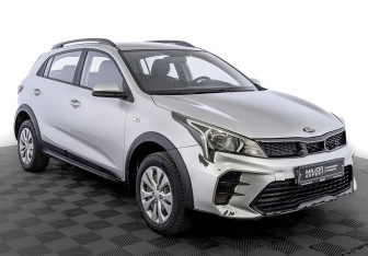 Подержанный автомобиль Kia Rio Hatchback 2021 года (3 фото)