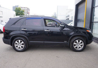 Подержанный автомобиль Kia Sorento 2010 года (4 фото)