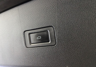 Подержанный автомобиль Exeed VX 2023 года (10 фото)