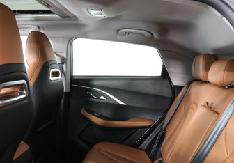 Подержанный автомобиль Omoda C5 2022 года (12 фото)