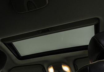 Подержанный автомобиль Infiniti QX60 2016 года (16 фото)