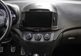 Подержанный автомобиль Hyundai Elantra Sedan 2008 года (15 фото)